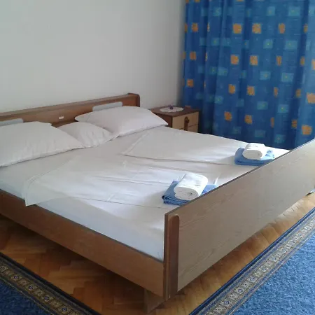 With A Parking Space Grebastica, Sibenik - 13860 Apartamento *