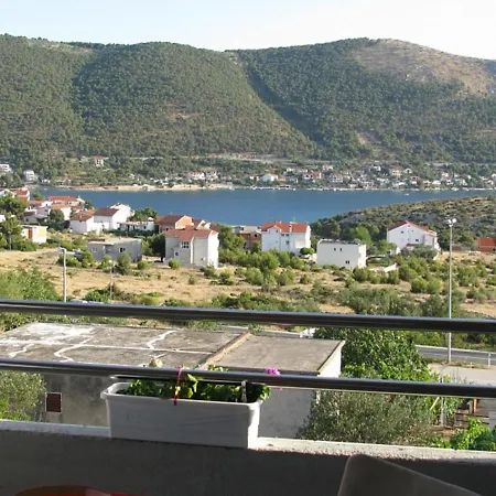 With A Parking Space Grebastica, Sibenik - 13860 * Baselovici