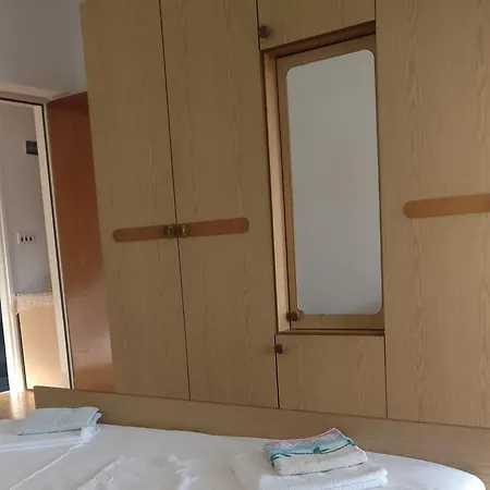 With A Parking Space Grebastica, Sibenik - 13860 Baselovici