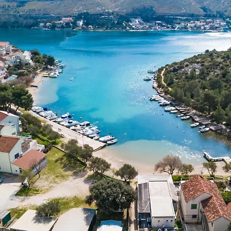 With A Parking Space Grebastica, Sibenik - 13860 *