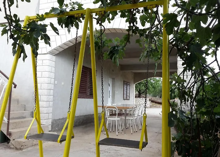 With A Parking Space Grebastica, Sibenik - 13860 דירה Baselovici